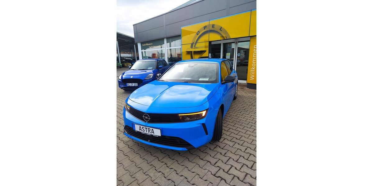 Opel Astra 5.512 km 22.990 &euro; Meerane 08393