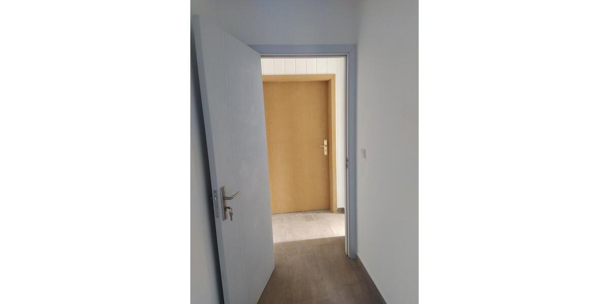 Etagenwohnung Gornsdorf - 2 Zimmer, 70 m&sup2;, 450&euro; | Angebot:20050223