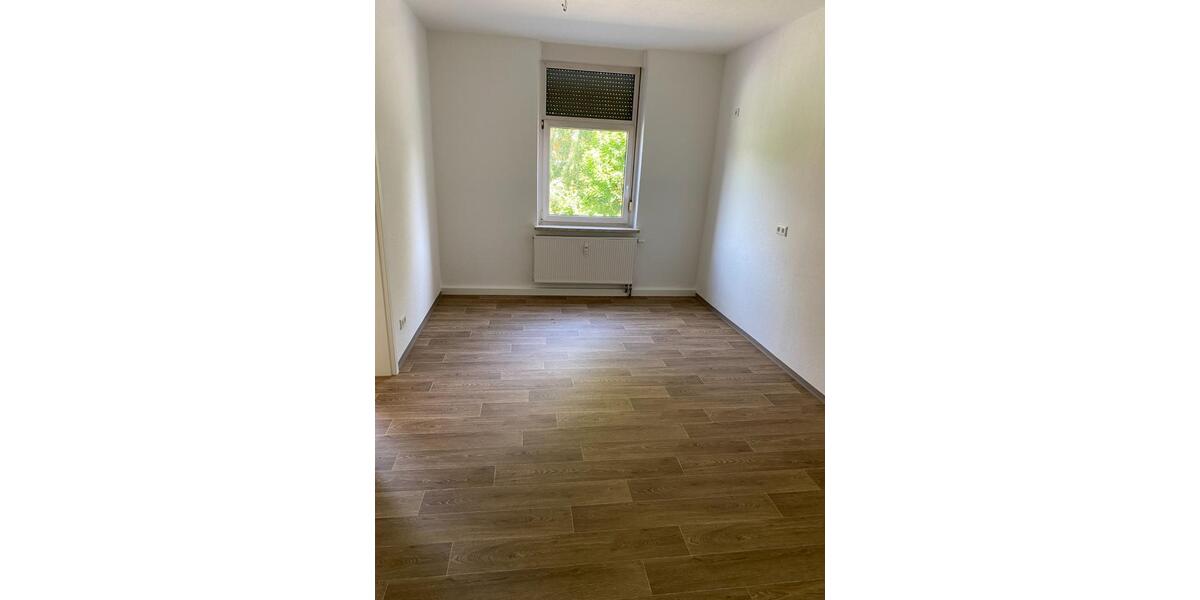 Mehrfamilienhaus, Wohnhaus Werdau - 350.000&euro; | Angebot:23010115