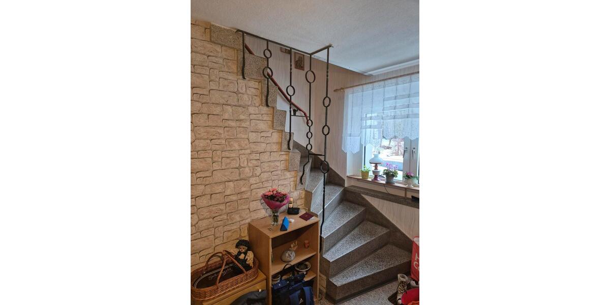 Doppelhaushälfte Crimmitschau - 5 Zimmer, 110 m&sup2;, 220.000&euro; | Angebot:25639766