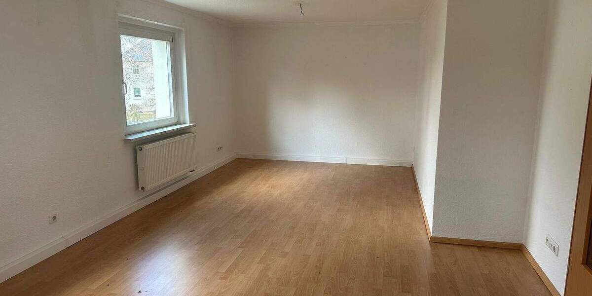 Etagenwohnung Netzschkau - 2 Zimmer, 54 m&sup2;, 272&euro; | Angebot:25898194