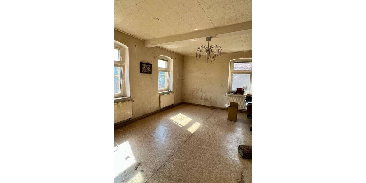 Einfamilienhaus Falkenstein Oberlauterbach - 8 Zimmer, 110 m&sup2;, 49.000&euro; | Angebot:25929611