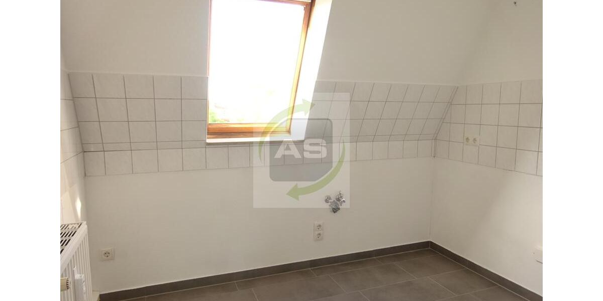 Dachgeschoßwohnung Zwickau Zwickau-Nord - 1 Zimmer, 35 m&sup2;, 250&euro; | Angebot:22591356