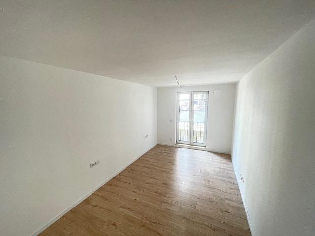 Erdgeschoßwohnung Werdau - 3 Zimmer, 87 m&sup2;, 828&euro; | Angebot:25104612