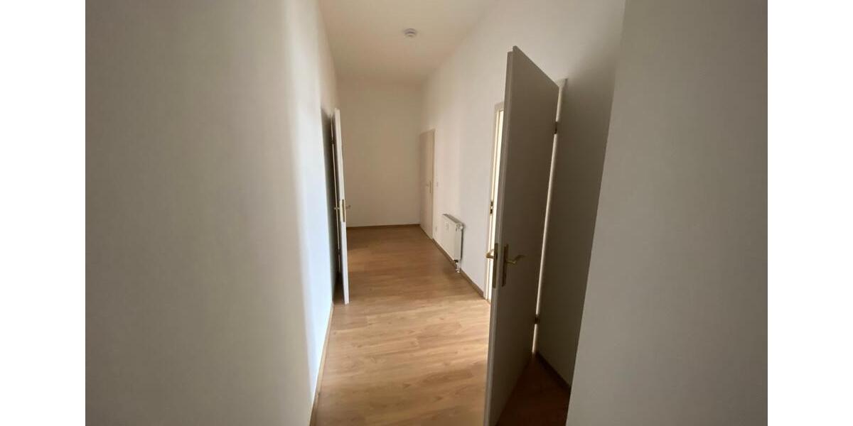 Etagenwohnung Zwickau - 2 Zimmer, 59 m&sup2;, 349&euro; | Angebot:25533207