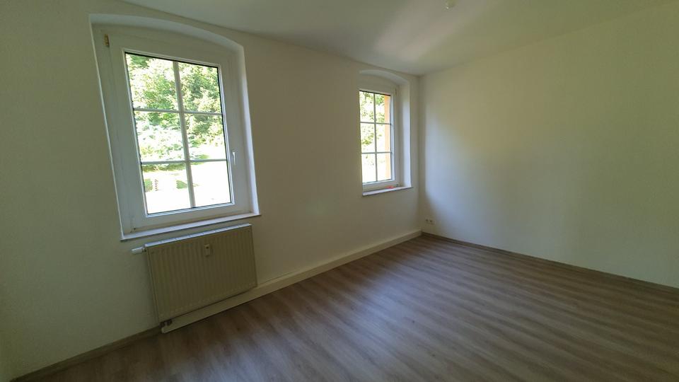 Etagenwohnung St. Egidien - 2 Zimmer, 58 m&sup2;, 250&euro; | Angebot:25943898