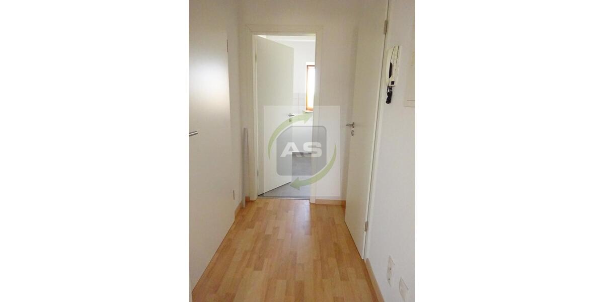 Dachgeschoßwohnung Zwickau Zwickau-Nord - 1 Zimmer, 35 m&sup2;, 250&euro; | Angebot:22591356