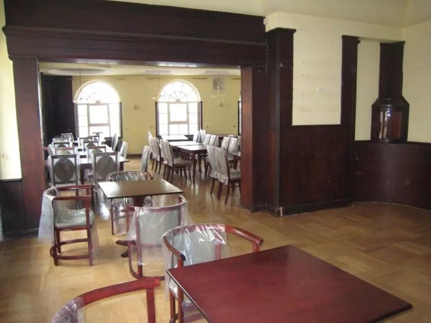 Imposantes Mehrfamilienhaus mit extra Grundstück - Einfamilienhaus Schneeberg | Angebot:21117705