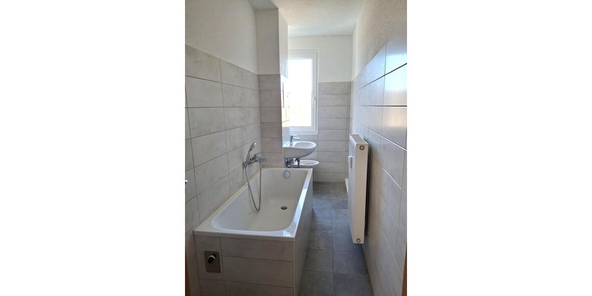 Etagenwohnung Limbach-Oberfrohna Oberfrohna - 3 Zimmer, 79 m&sup2;, 503&euro; | Angebot:24858840