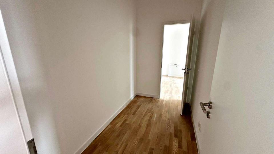 Etagenwohnung Zwickau - 2 Zimmer, 56 m&sup2;, 450&euro; | Angebot:23873168