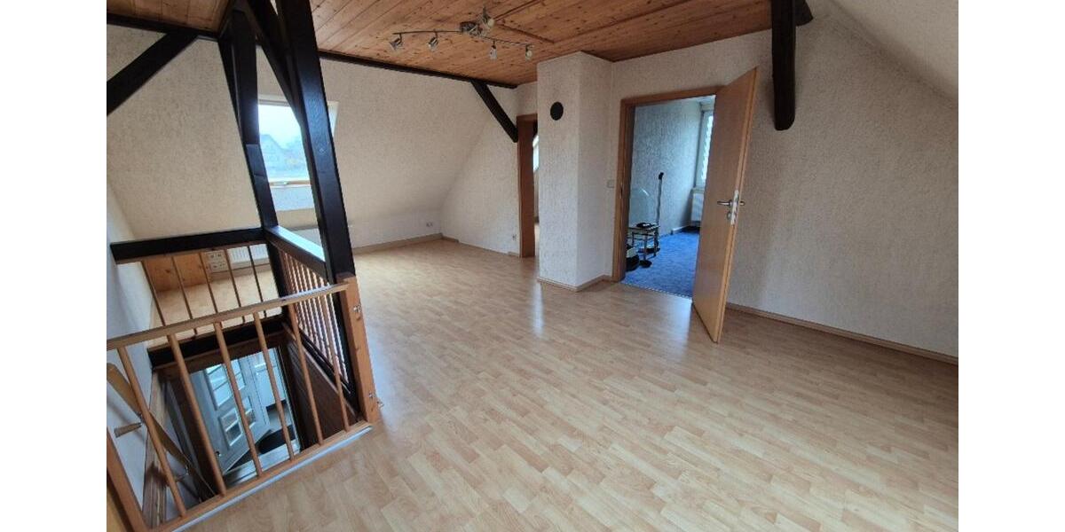 Einfamilienhaus Hirschfeld - 8 Zimmer, 180 m&sup2;, 149.000&euro; | Angebot:25843551