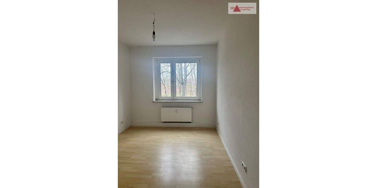 Etagenwohnung Zwickau / Marienthal Marienthal - 2 Zimmer, 58 m&sup2;, 330&euro; | Angebot:25776678