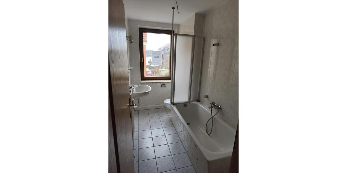 Etagenwohnung Lichtentanne - 2 Zimmer, 62 m&sup2;, 375&euro; | Angebot:24493228