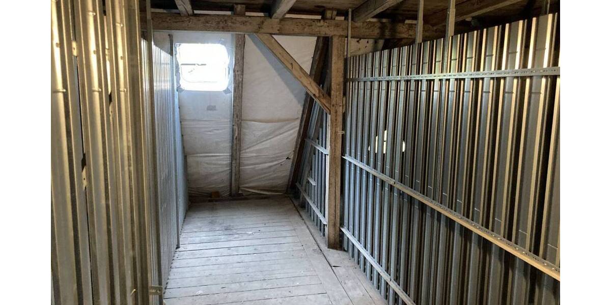 Etagenwohnung Zwickau Pölbitz - 2 Zimmer, 44 m&sup2;, 39.000&euro; | Angebot:25707524