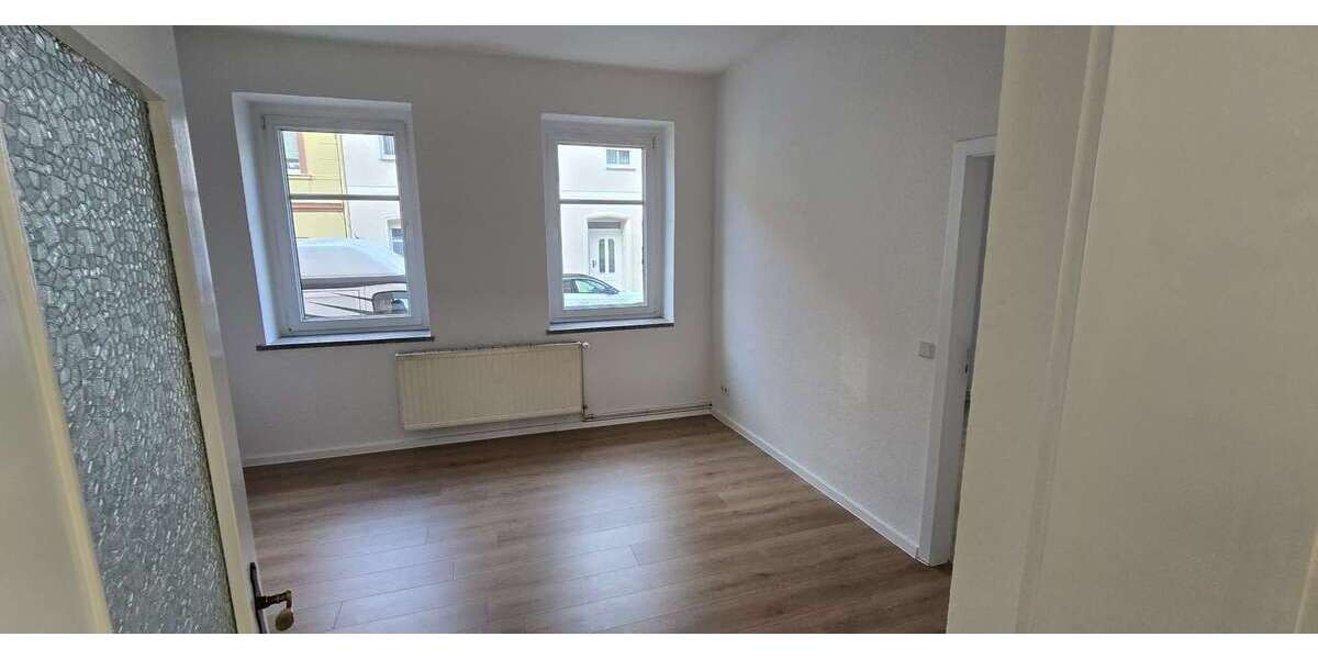 Etagenwohnung Glauchau - 3 Zimmer, 55 m&sup2;, 400&euro; | Angebot:23826388