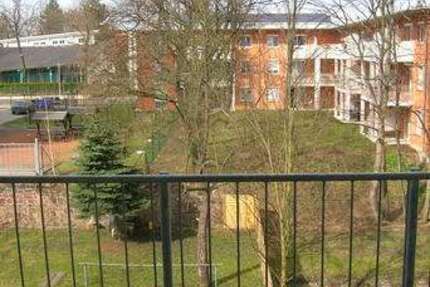 Wohnung Zwickau Marienthal Ost - 2 Zimmer, 45 m&sup2;, 260&euro; | Angebot:26017898