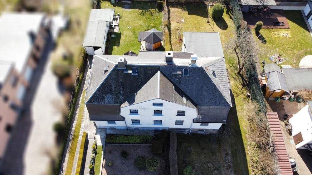 Mehrfamilienhaus, Wohnhaus Rodewisch - 8 Zimmer, 200 m&sup2;, 149.000&euro; | Angebot:25662136