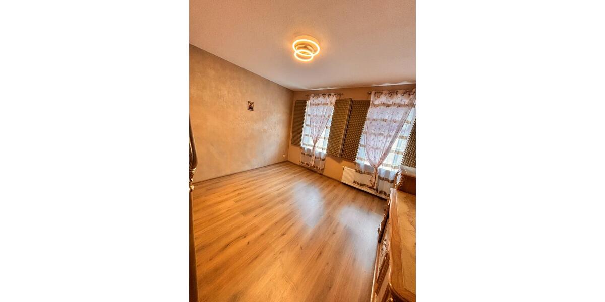 Mehrfamilienhaus, Wohnhaus Wilkau-Haßlau Haßlau - 15 Zimmer, 345 m&sup2;, 375.000&euro; | Angebot:24933856