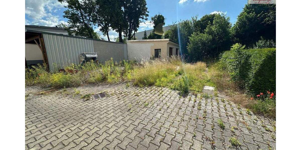 Mehrfamilienhaus, Wohnhaus Neukirchen/Pleiße Neukirchen - 1 Zimmer, 250 m&sup2;, 65.000&euro; | Angebot:25688363