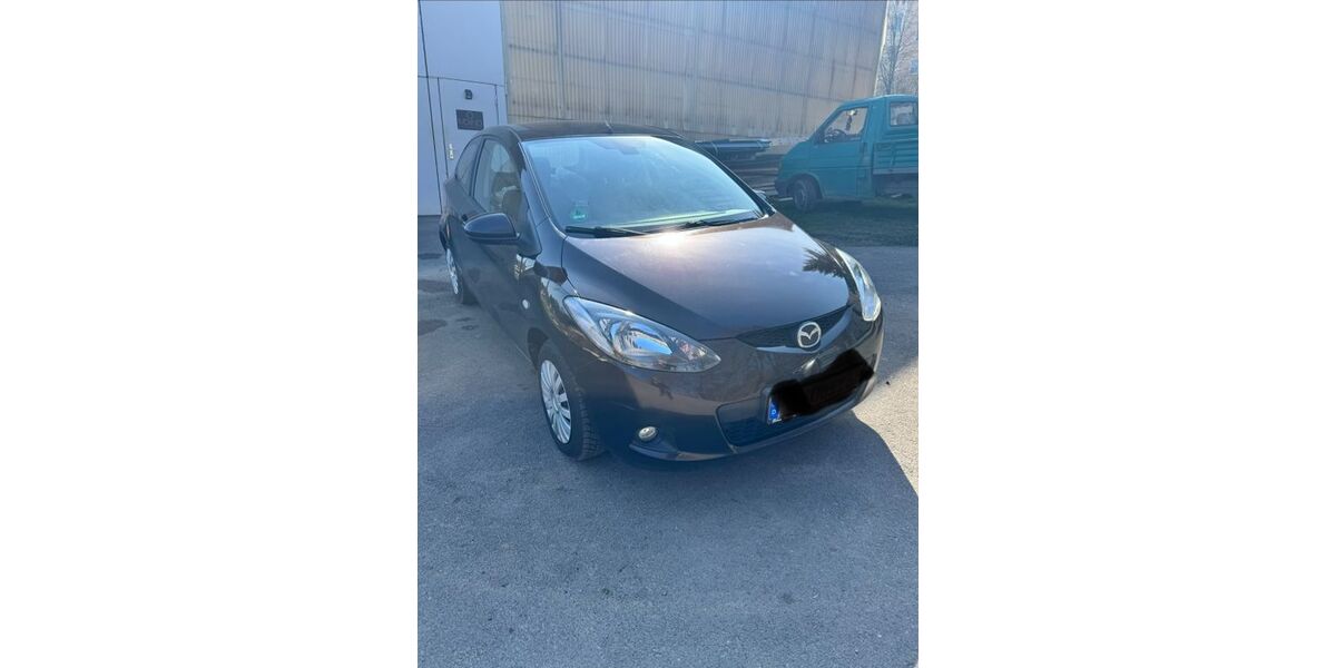 Mazda 2 173.000 km 2.299 &euro; Zwickau 08056
