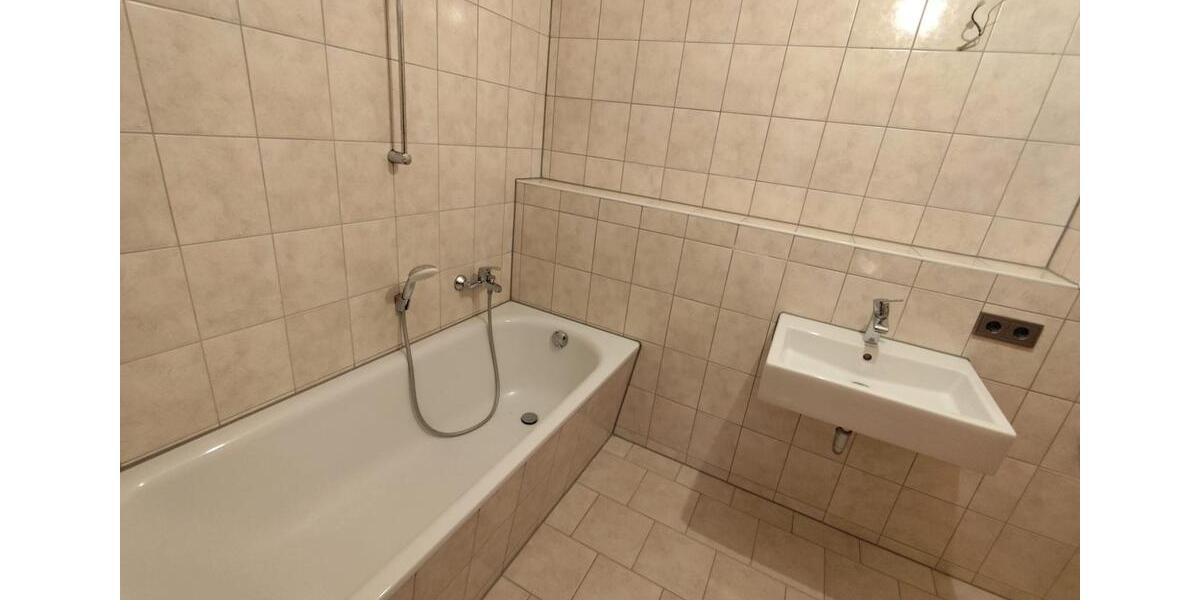 Etagenwohnung Aue-Bad Schlema Bad Schlema - 3 Zimmer, 87 m&sup2;, 522&euro; | Angebot:24810860