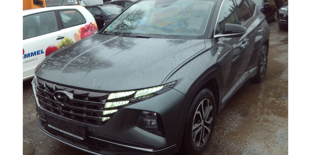 Hyundai TUCSON 105.000 km 18.900 &euro; Limbach-Oberfrohna 09212