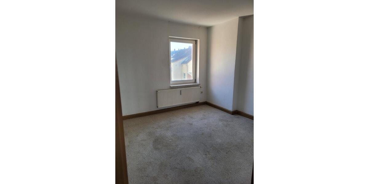 Etagenwohnung Crimmitschau - 2 Zimmer, 55 m&sup2;, 275&euro; | Angebot:25714821