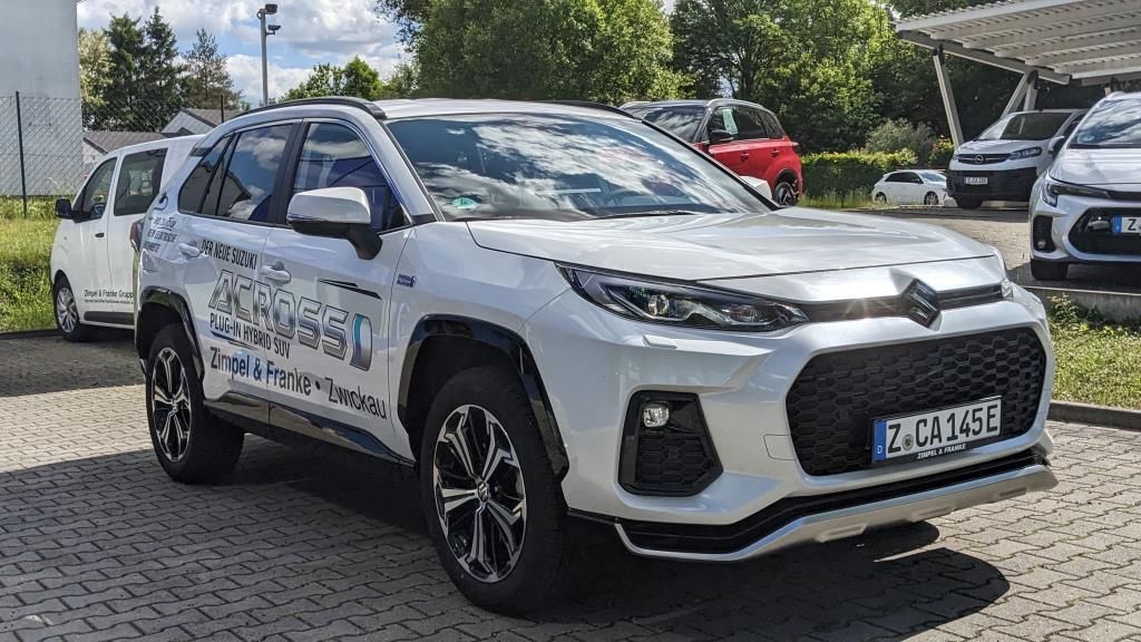 Suzuki Across 6.000 km 43.990 &euro; Schneeberg 08289