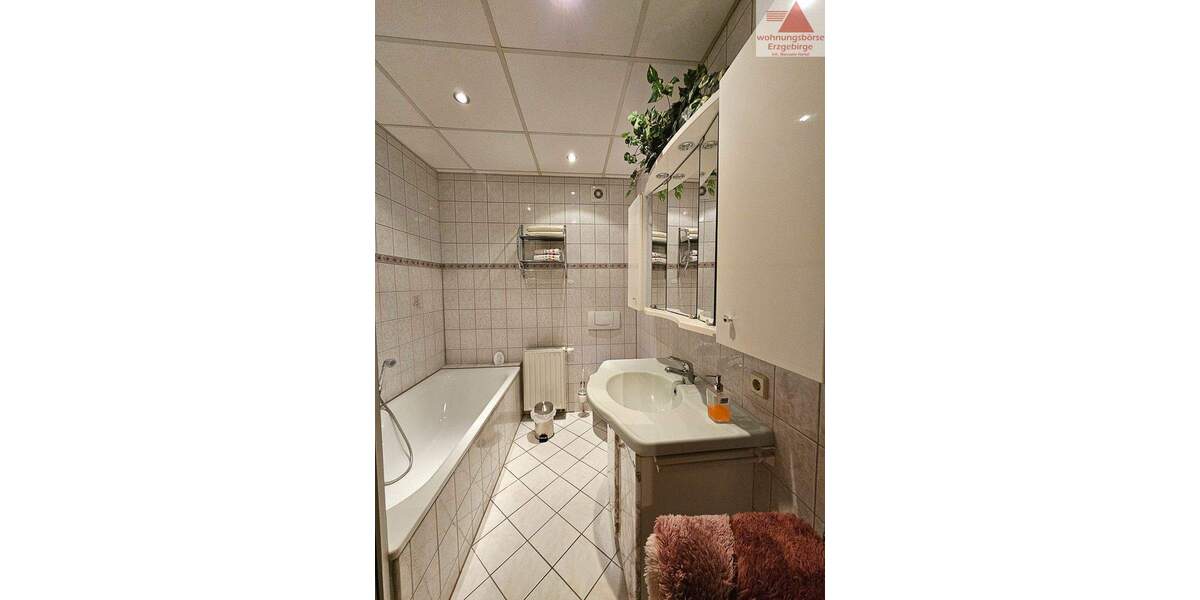 Mehrfamilienhaus, Wohnhaus Grünhain / Beierfeld Grünhain - 8 Zimmer, 200 m&sup2;, 269.000&euro; | Angebot:25688219