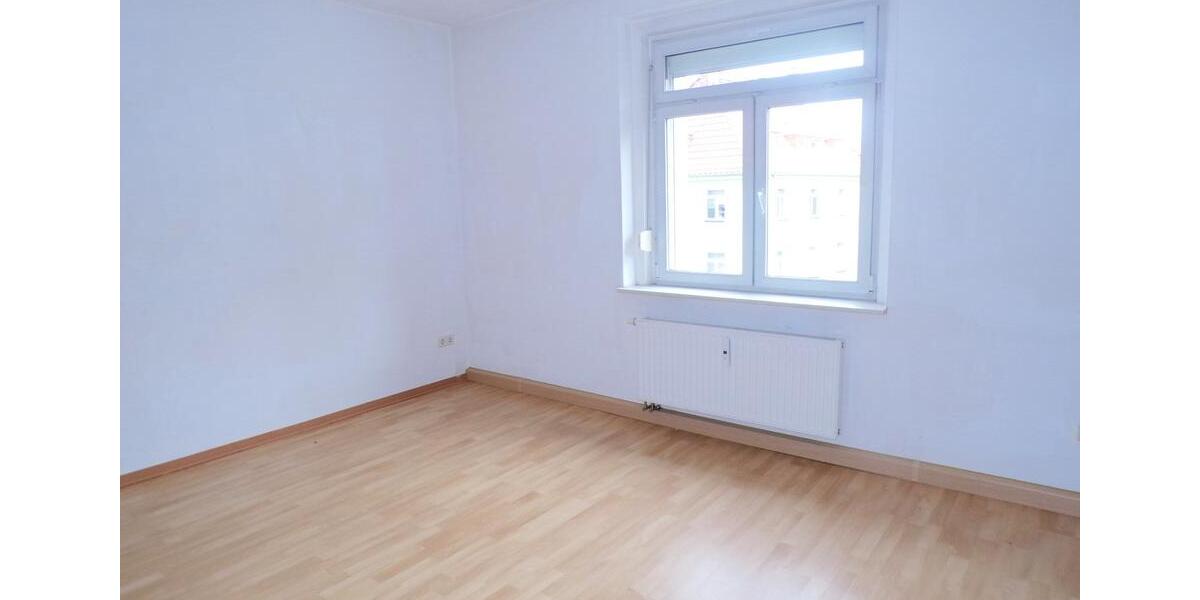 Etagenwohnung Werdau - 4 Zimmer, 89 m&sup2;, 490&euro; | Angebot:23779156
