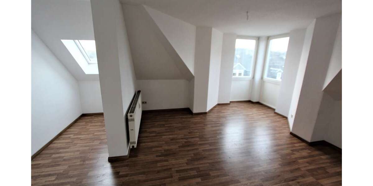 Etagenwohnung Glauchau - 3 Zimmer, 76 m&sup2;, 370&euro; | Angebot:9450658