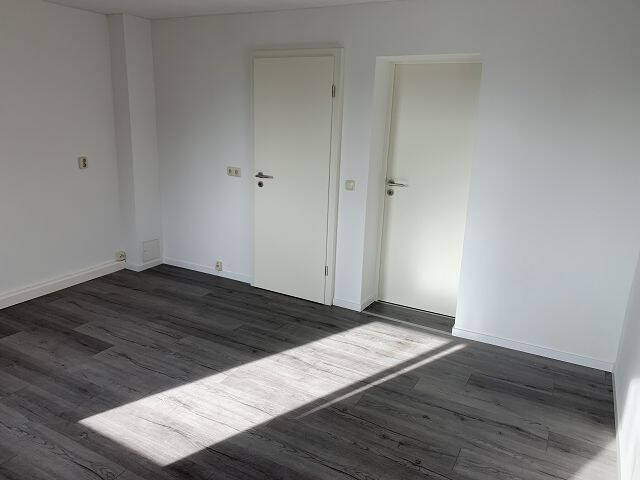 Mehrfamilienhaus auch für Eigennutzer in ruhiger Lage - Mehrfamilienhaus, Wohnhaus Reinsdorf Vielau | Angebot:24042361