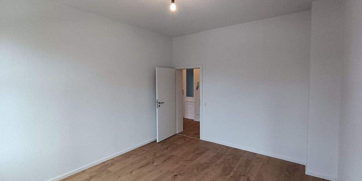 Etagenwohnung Reichenbach im Vogtland Reichenbach - 3 Zimmer, 66 m&sup2;, 400&euro; | Angebot:25769865
