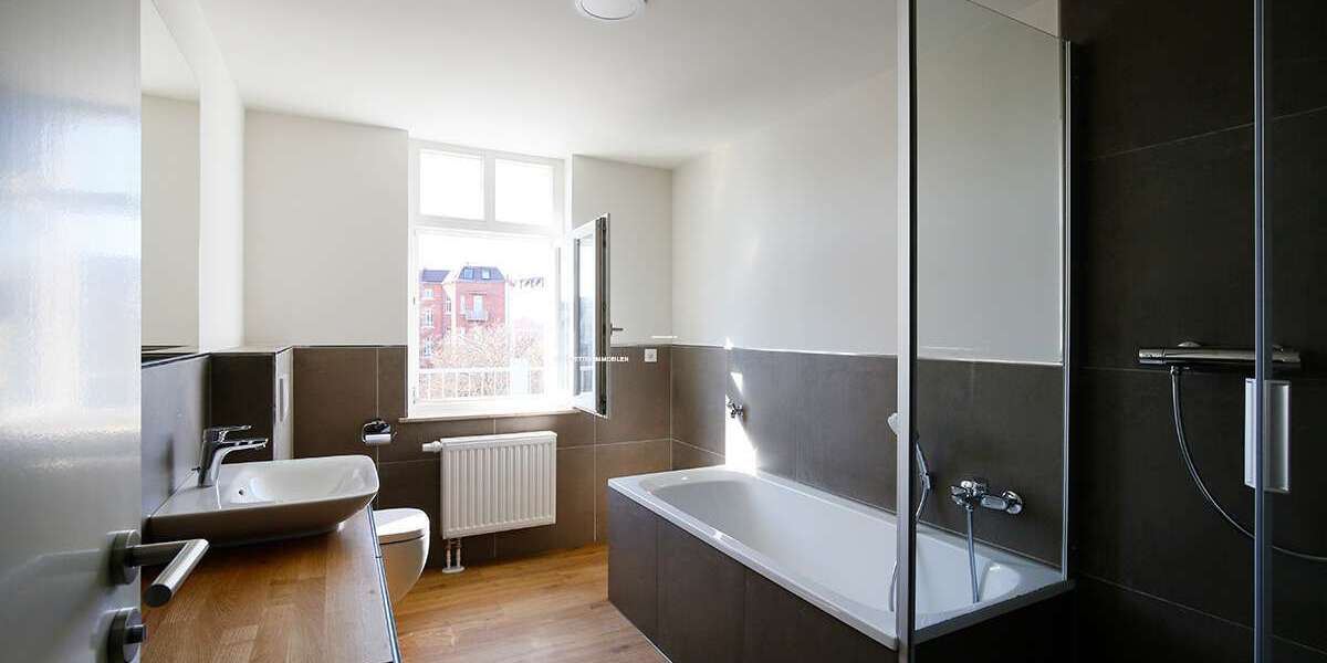 Etagenwohnung Zwickau - 4 Zimmer, 103 m&sup2;, 170.000&euro; | Angebot:27207928