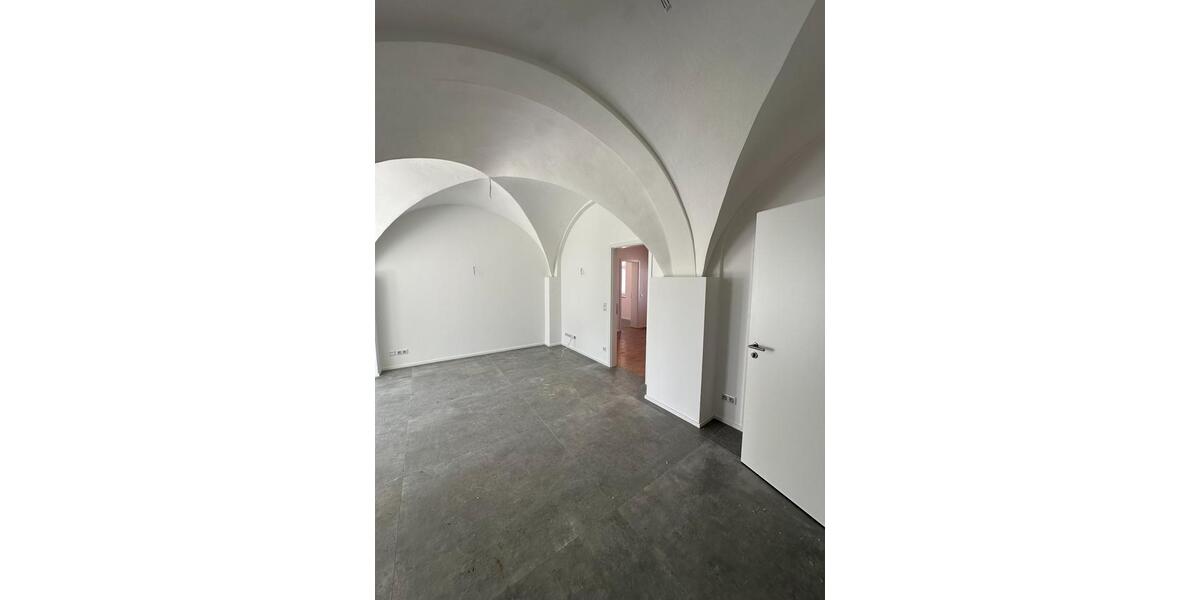 Terrassenwohnung Glauchau - 4.5 Zimmer, 130 m&sup2;, 1.465&euro; | Angebot:20442292