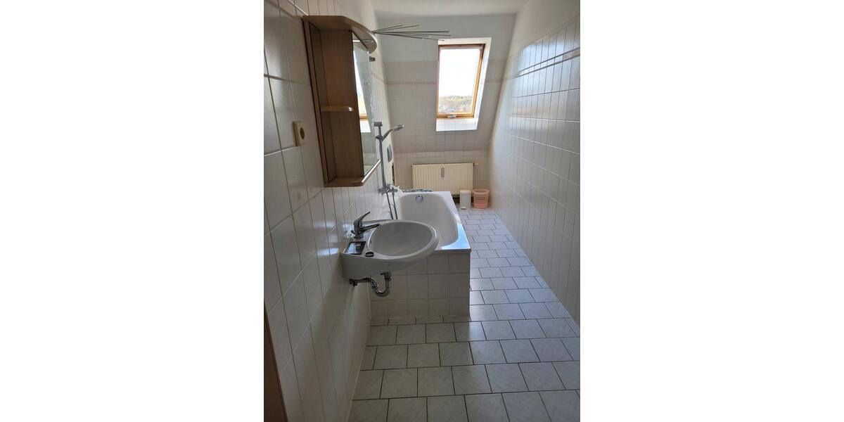 Etagenwohnung Crimmitschau - 2 Zimmer, 55 m&sup2;, 275&euro; | Angebot:25714821