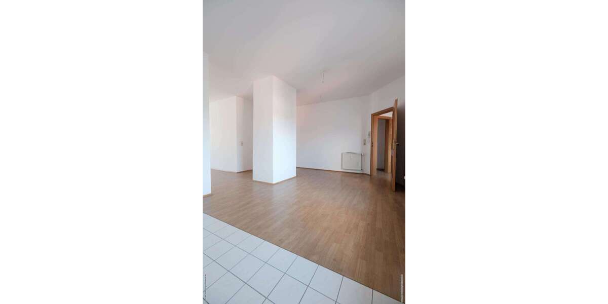 Etagenwohnung Werdau - 1 Zimmer, 70 m&sup2;, 325&euro; | Angebot:25807658