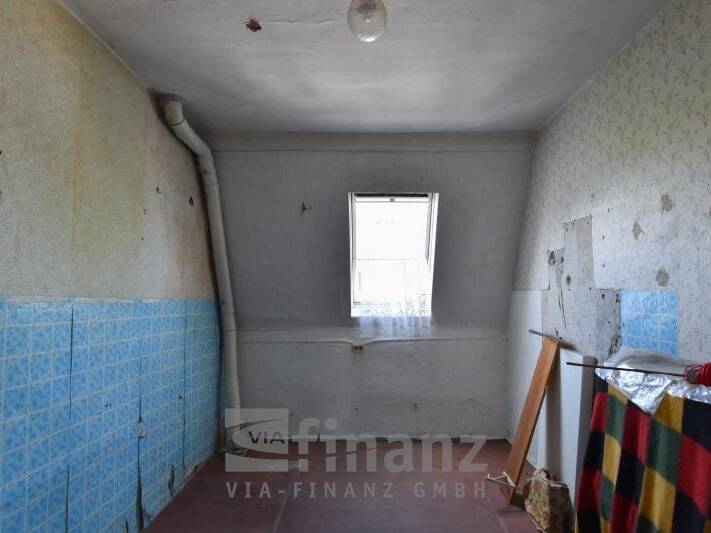 Mehrfamilienhaus, Wohnhaus Lichtentanne - 1 Zimmer, 227 m&sup2;, 75.000&euro; | Angebot:25780212