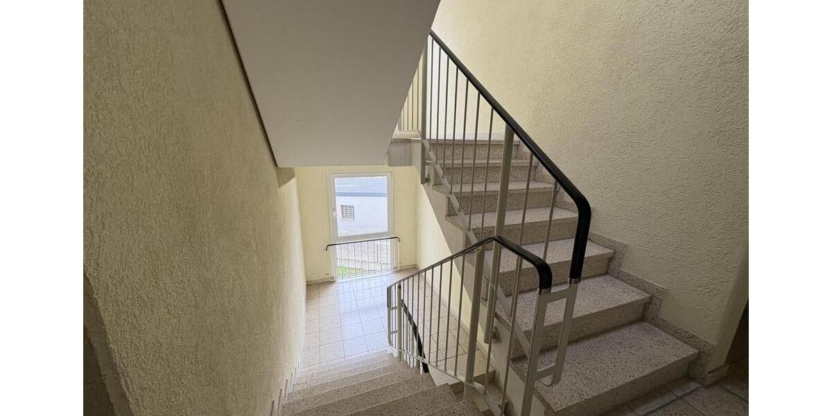 Etagenwohnung Zwickau Neuplanitz - 3 Zimmer, 81 m&sup2;, 540&euro; | Angebot:23791641