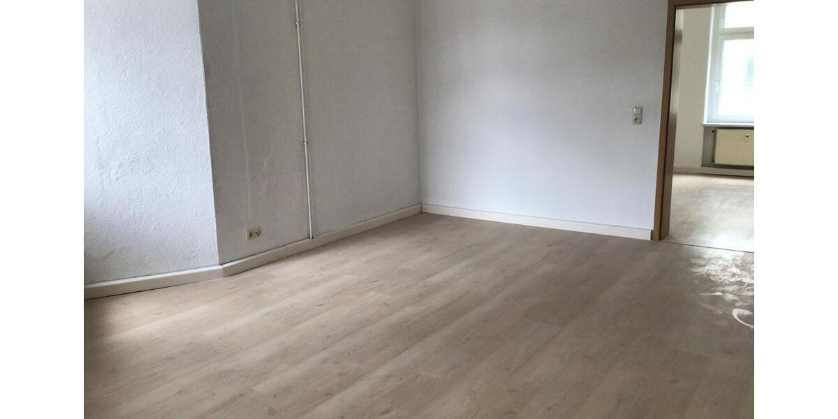 Etagenwohnung Aue-Bad Schlema Bad Schlema - 3 Zimmer, 101 m&sup2;, 400&euro; | Angebot:24770504