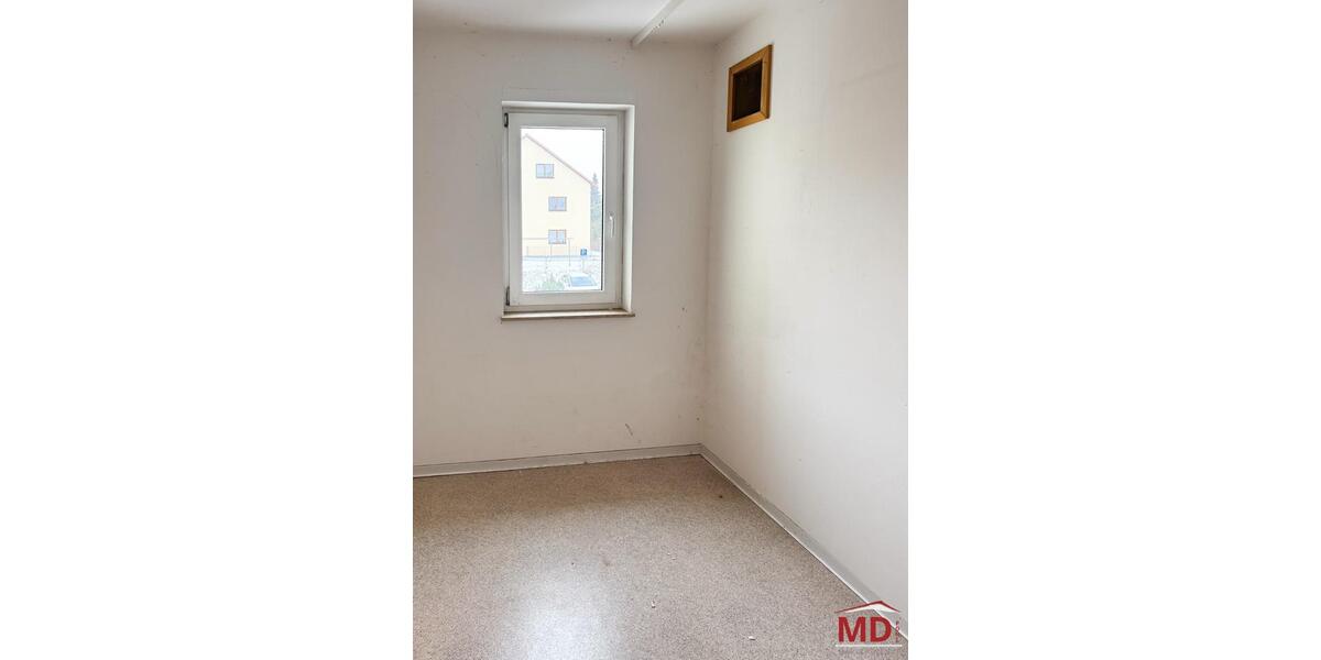 Etagenwohnung Oelsnitz (Erzgebirge) - 2 Zimmer, 60 m&sup2;, 450&euro; | Angebot:24812636