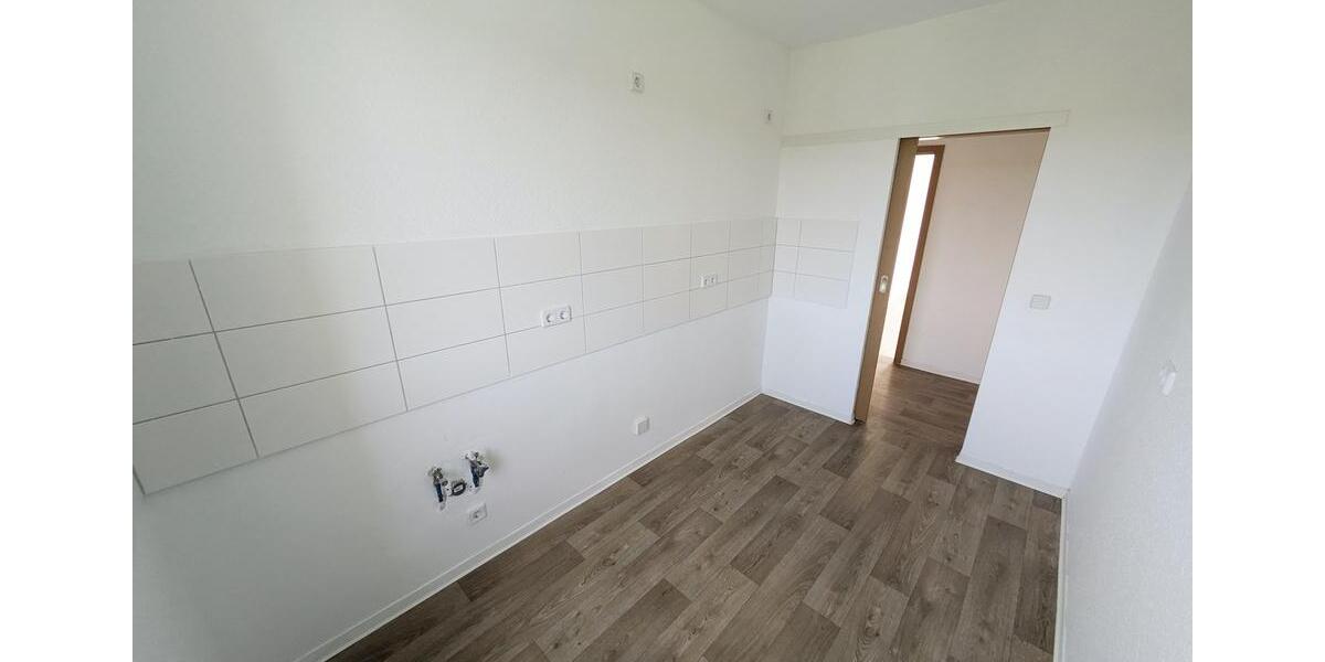 Etagenwohnung Limbach-Oberfrohna Oberfrohna - 3 Zimmer, 60 m&sup2;, 408&euro; | Angebot:26681023
