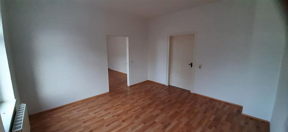 Etagenwohnung Glauchau - 3 Zimmer, 70 m&sup2;, 379&euro; | Angebot:22267896