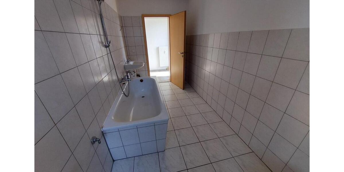 Etagenwohnung Limbach-Oberfrohna Oberfrohna - 2 Zimmer, 55 m&sup2;, 319&euro; | Angebot:24836331
