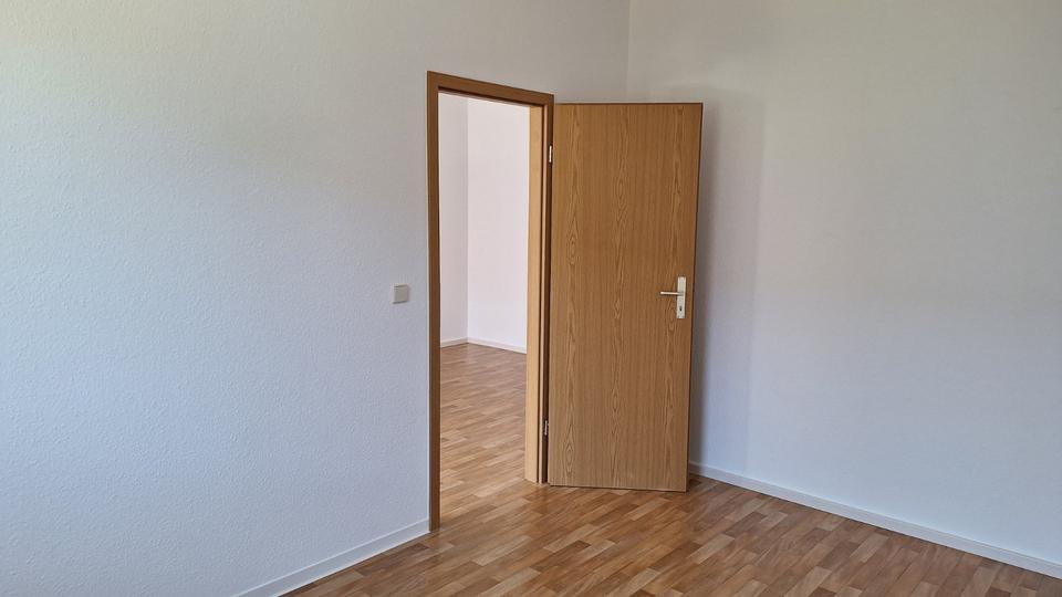 Etagenwohnung Limbach-Oberfrohna Oberfrohna - 3 Zimmer, 55 m&sup2;, 294&euro; | Angebot:20301514