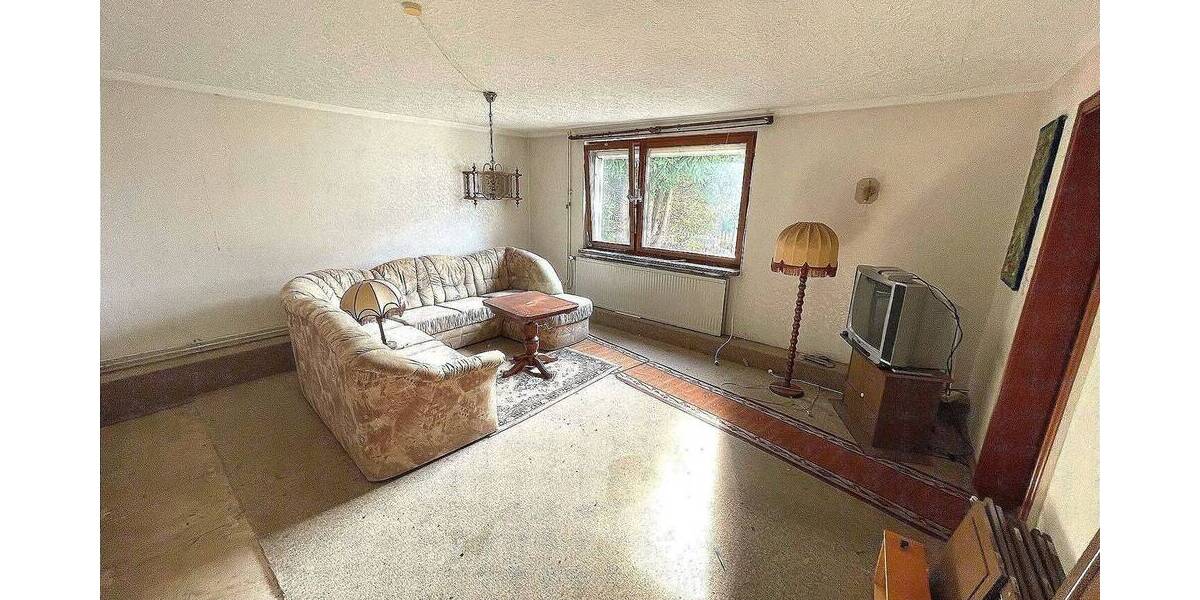 Einfamilienhaus Rodewisch - 5 Zimmer, 150 m&sup2;, 85.000&euro; | Angebot:25662568