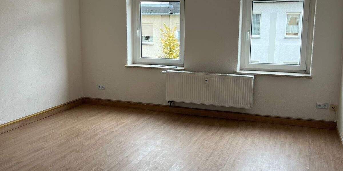 Etagenwohnung Aue - 3 Zimmer, 90 m&sup2;, 510&euro; | Angebot:25681319