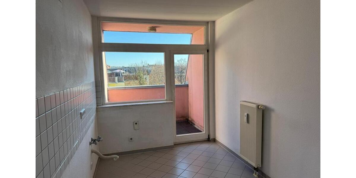 Dachgeschoßwohnung Zwickau Zwickau-Nord - 3 Zimmer, 60 m&sup2;, 370&euro; | Angebot:25377471