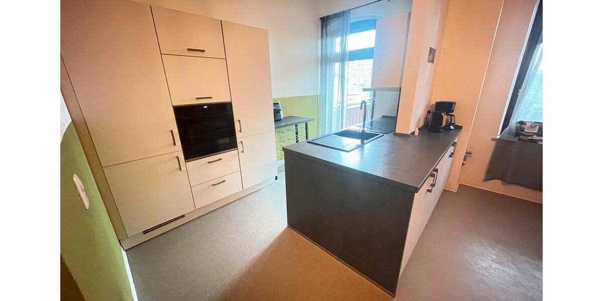 Etagenwohnung Zwickau Zwickau-Nord - 4 Zimmer, 140 m&sup2;, 760&euro; | Angebot:26620092