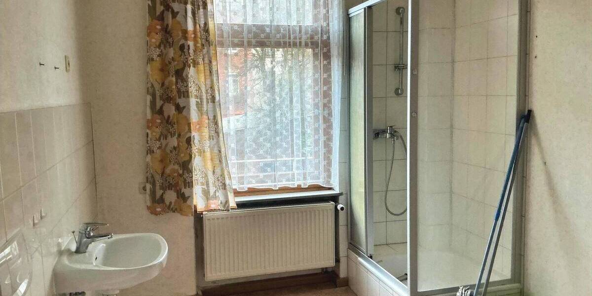 Reihenmittelhaus Falkenstein - 5 Zimmer, 125 m&sup2;, 60.000&euro; | Angebot:26451826